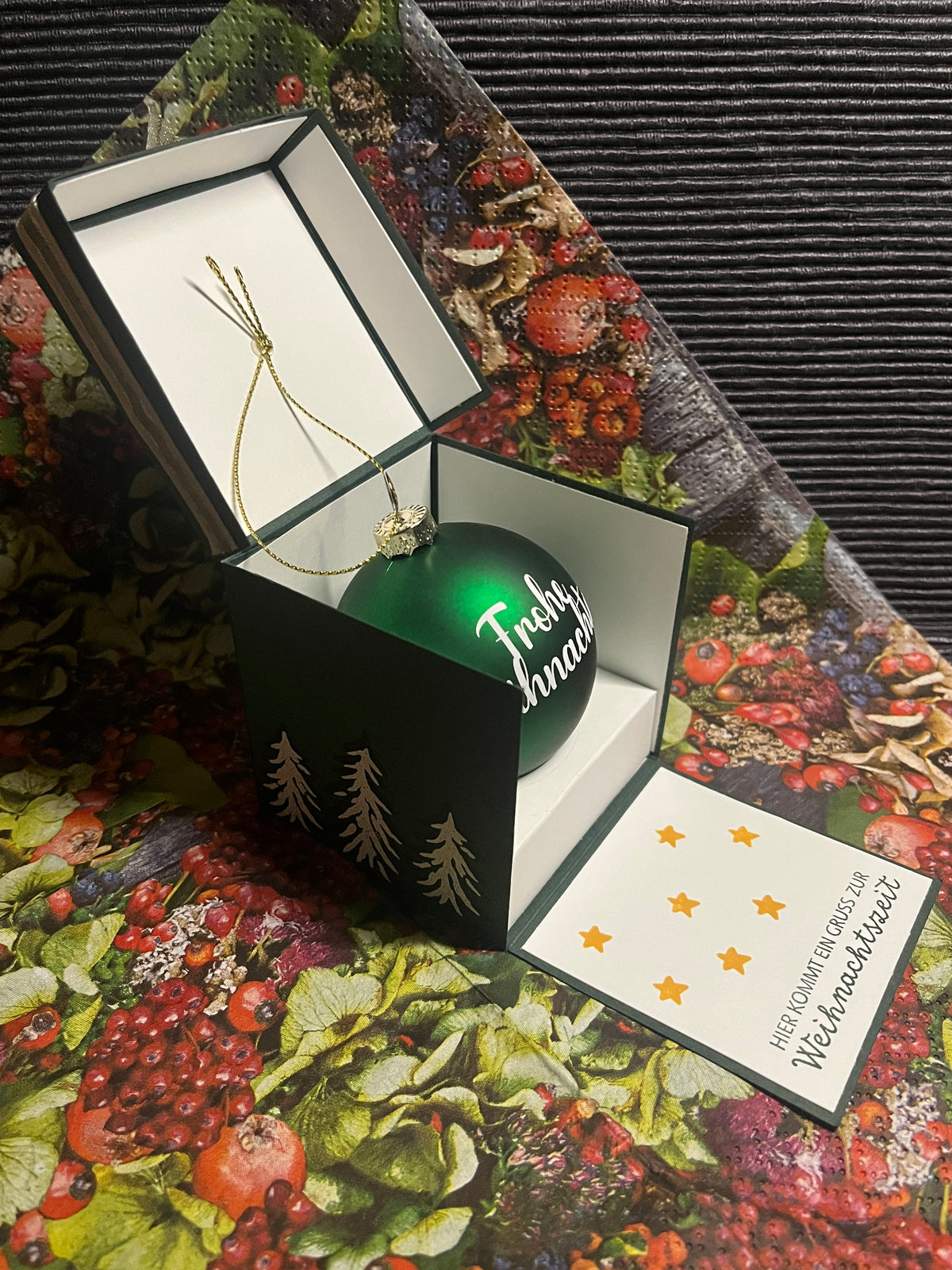 Geschenkbox "Weihnachtskugel"