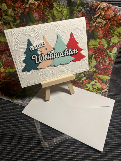 Weihnachtskarte "Farbenfrohe Tannenbäume"